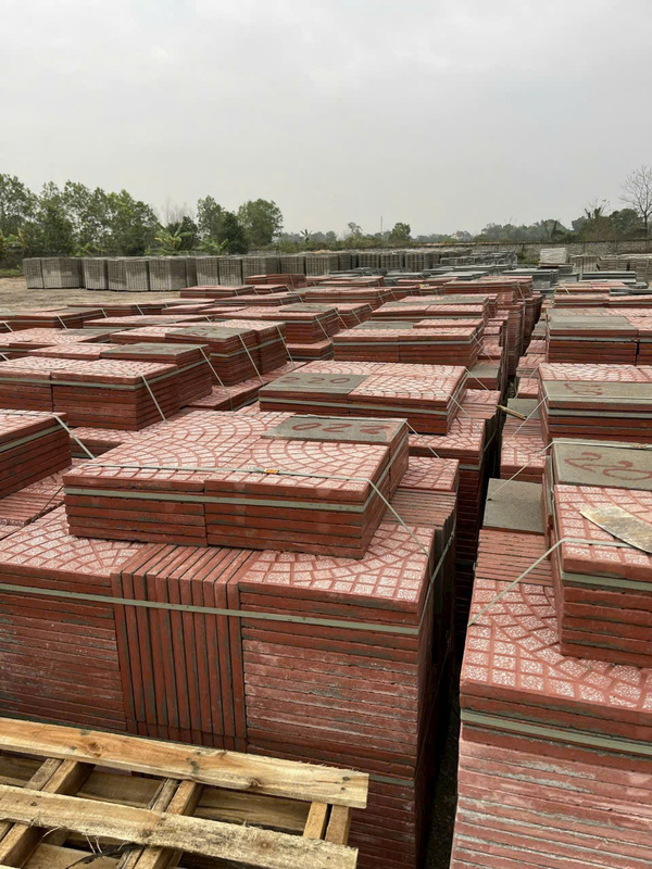 Gạch Terrazzo rẻ quạt màu đỏ - Gạch Bắc Việt - Công Ty Cổ Phần Tư Vấn Và Xây Dựng Hạ Tầng Kỹ Thuật Bắc Việt